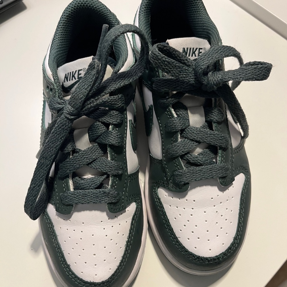 Nike Kids Dunks Low Hunter Green & White - Picture 3 of 5